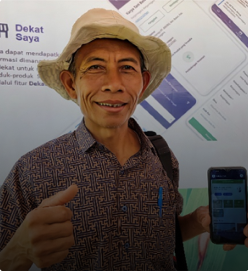 Top-right (Smiling man in straw hat): “Never Thought Tech Could Impact Farming So Much. Cropwise Grower®, Especially ‘Dekat Saya’, Really Helps with Supplies. Fellow Farmers: Skeptical About New Tech – Give This A Shot!”